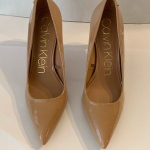 Calvin Klein Pumps Heels Beautiful Nude Color